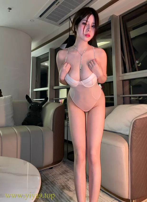 奔跑的晶骡儿 - 微密圈合集[已更新至32期]~[1414P+75V - 6.3G]