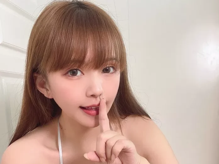 张思允Nice – 微密圈合集[已更新至13期]~[423P+14V – 2G]