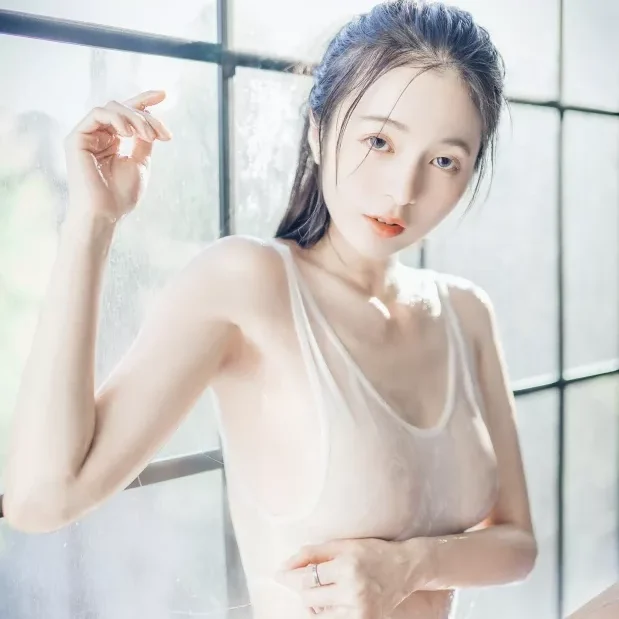 辰辰ChenChen – 私拍合集[已更新至7期]~[618P – 1.6G]