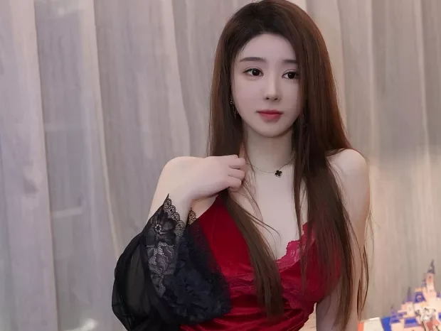 雨儿酱eve – 私拍合集[已更新至5期]~[453P+2V – 6.1G]