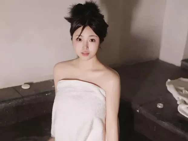 陈小花 – 私拍合集[已更新至12期]~[798P – 8.1G]