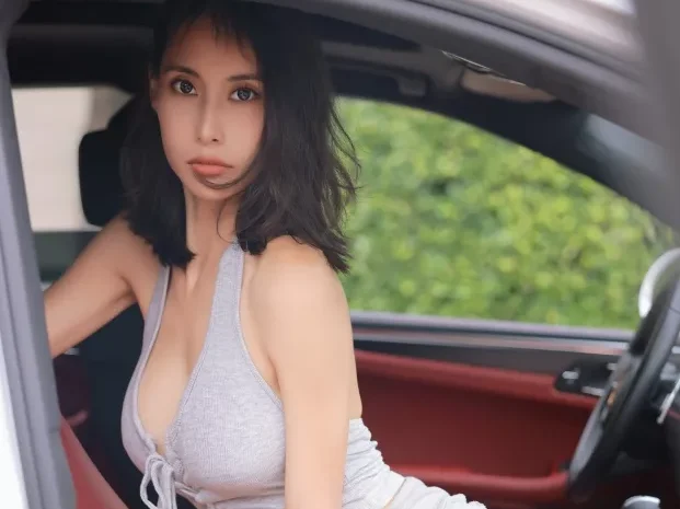 Lingyu69 – 私拍合集[已更新至8期]~[692P – 5.9G]